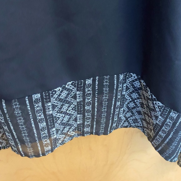 BCBGeneration- Black Top with Pattern - Size: Small - Picture 3 of 4